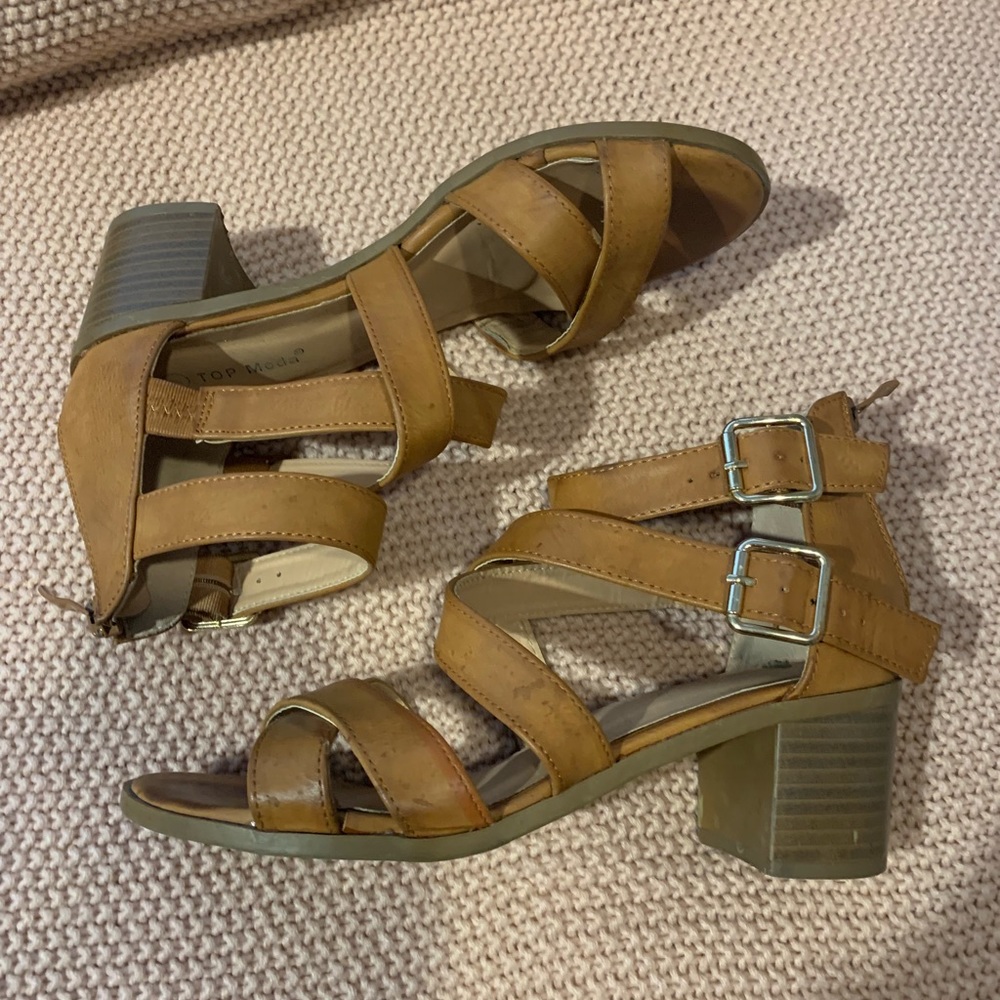 Wedge heels size 7